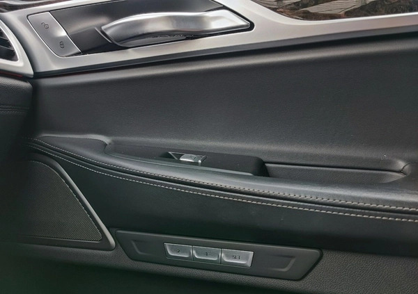 BMW Seria 7 cena 155000 przebieg: 125515, rok produkcji 2016 z Piotrków Trybunalski małe 781